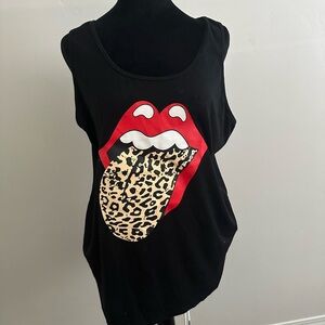 Black Relaxed Graphic Tank Top with Red Lips and Leopard Print